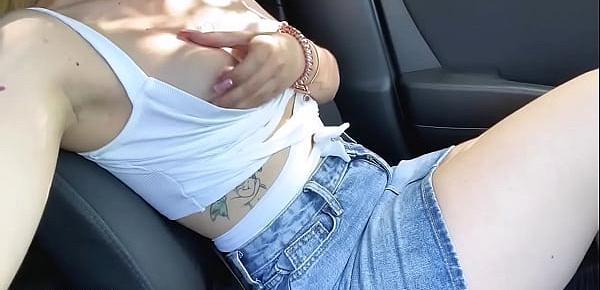  Hot Girl Masturbate Wet Pussy in Car while Waiting for a Boyfriend